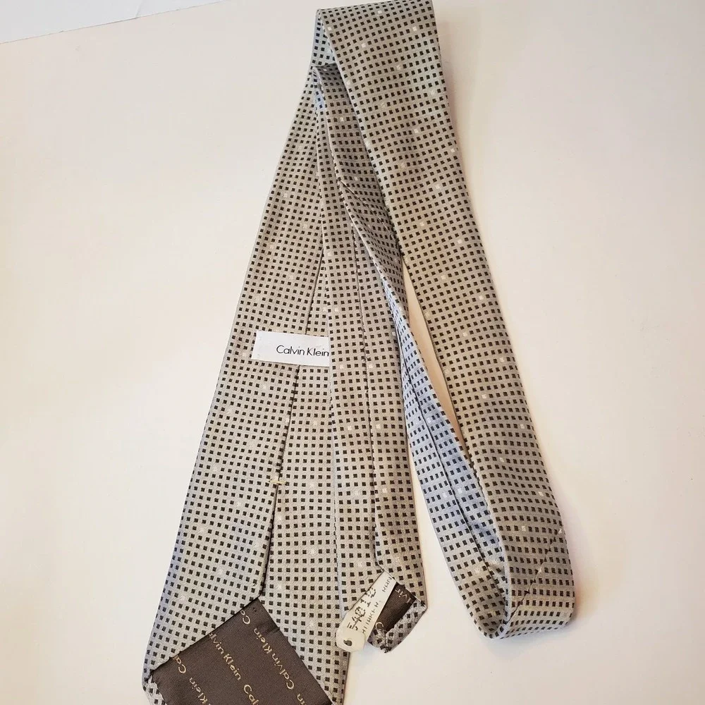 Calvin Klein Silver And Black‎ Sqaures Neck Tie